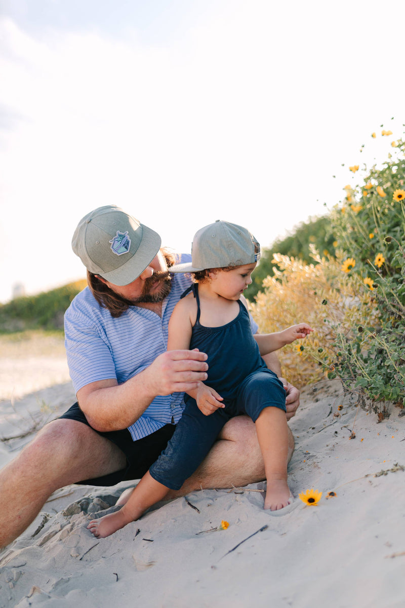 Load image into Gallery viewer, Youth Green Modern Marlin Snapback Hat
