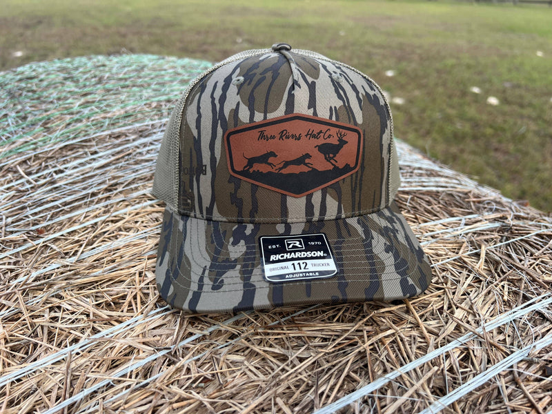 Load image into Gallery viewer, Deer Dog Hunting - Camo Trucker Snapback - Richardson 112
