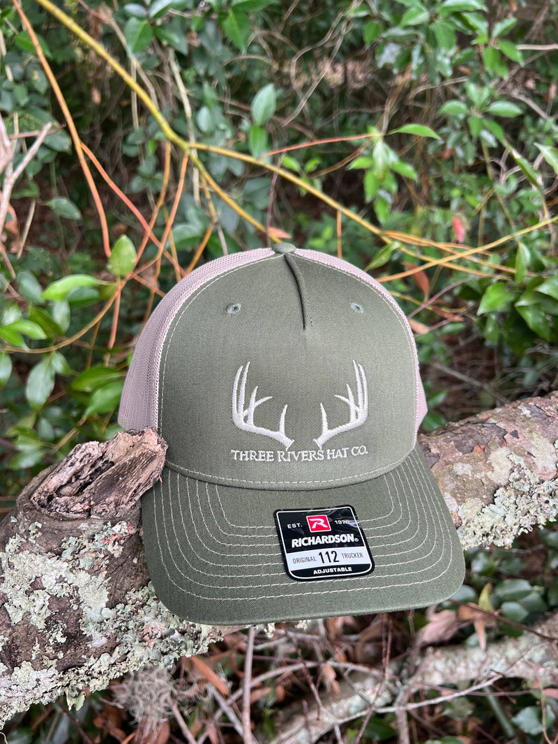 Load image into Gallery viewer, Classic Whitetail Rack - Trucker Snapback Hat - Richardson 112

