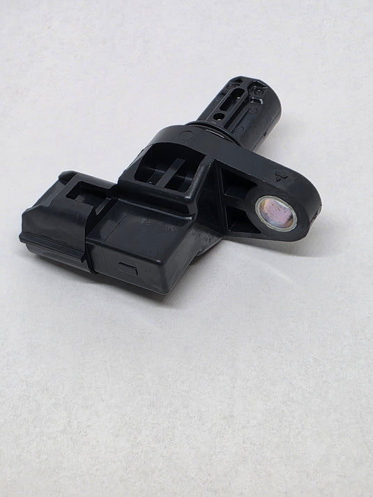 Suzuki OEM 33220-69J00 Cam Position Sensor