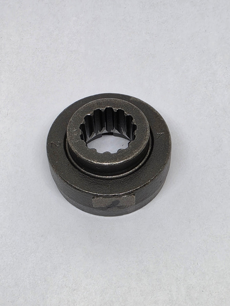 Load image into Gallery viewer, Suzuki 57632-95305 Propeller Bushing

