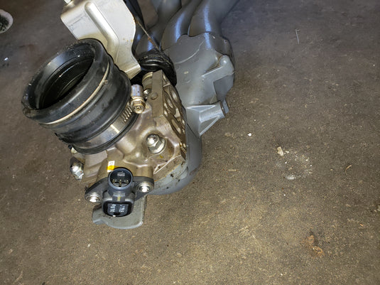 Used Honda Intake Manifold with Throttle Body (17100-ZW5-010ZA , 16400-ZW5-013)