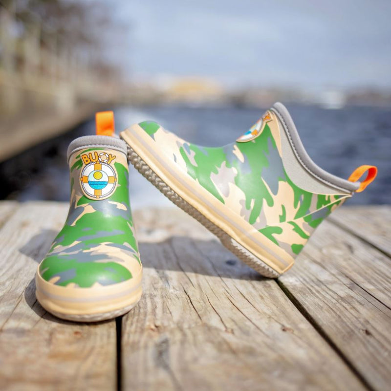 Load image into Gallery viewer, Buoy Boots Children&#39;s Deck Boot- Camo (BB106)
